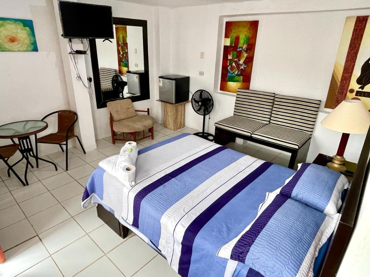 Hostal Ocean Pacifico 蓬塔内格拉 外观 照片