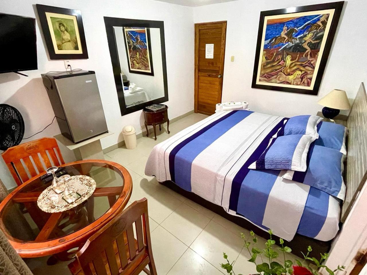 Hostal Ocean Pacifico 蓬塔内格拉 外观 照片