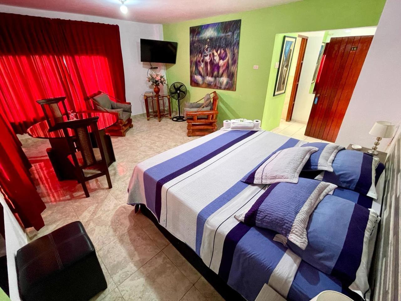 Hostal Ocean Pacifico 蓬塔内格拉 外观 照片