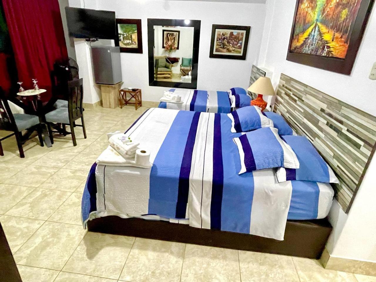 Hostal Ocean Pacifico 蓬塔内格拉 外观 照片