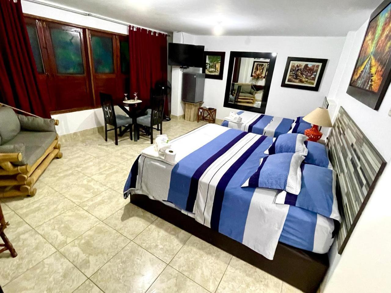 Hostal Ocean Pacifico 蓬塔内格拉 外观 照片